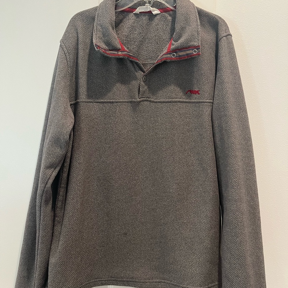 Men’s medium Mountain Khaki brand 1/2 snap pullover.